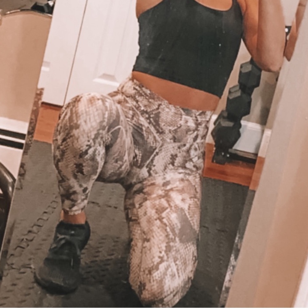 American eagle real me high waisted cross over leggings